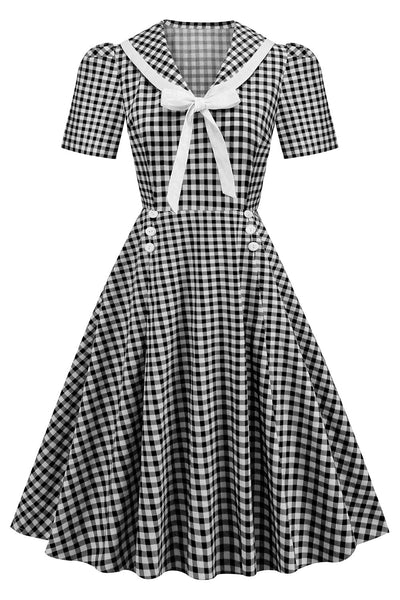 Vintage Mekko Rusetilla