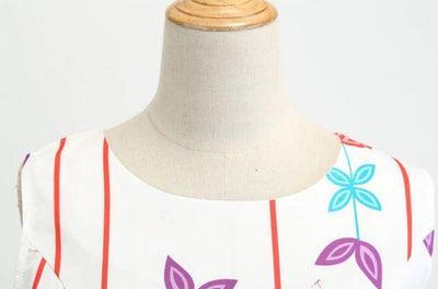 Yksinkertainen 50-Luvun Mekko