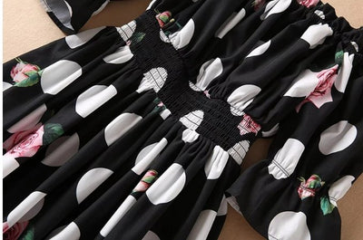 Vintage-Vaikutteinen Mekko