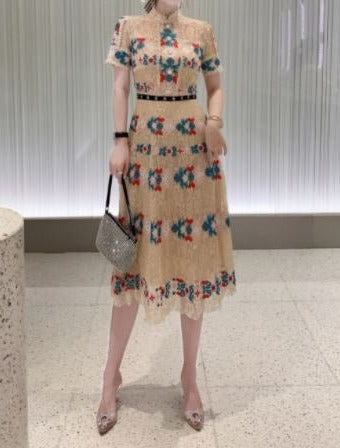 Pitkä Mekko Ruffle Vintage Champagnella