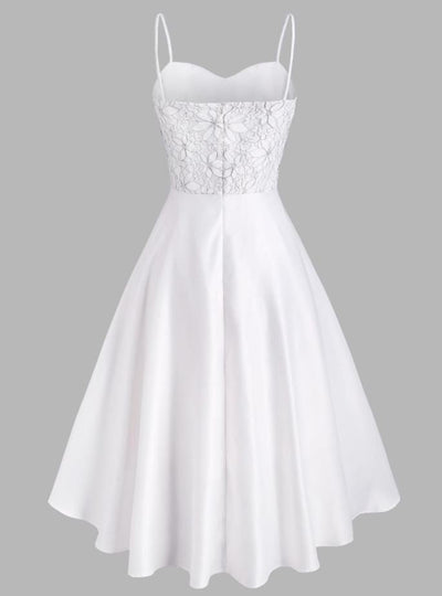 Vintage Valkoinen Kirjontamekko