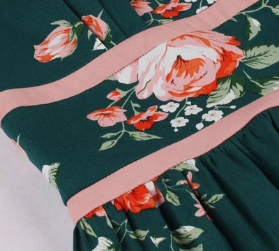 Vintage Laskostettu Kukkamekko