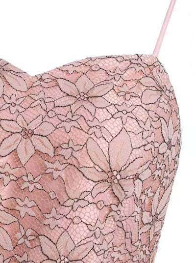 Vintage Rose -Kirjontamekko