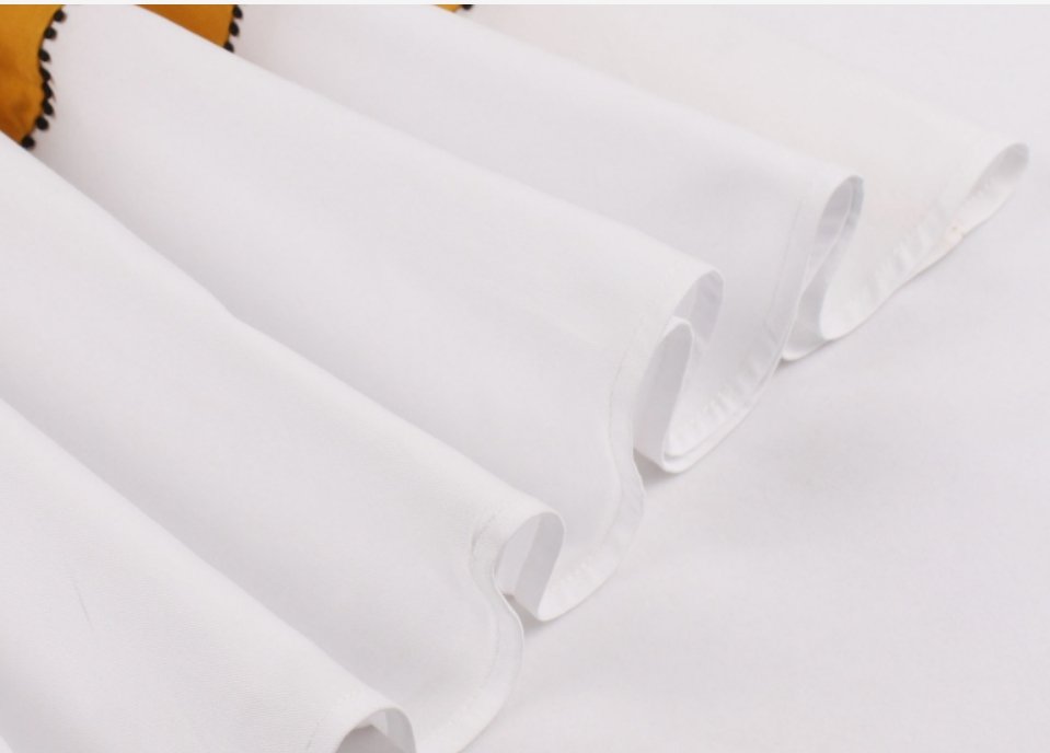 Kaunis Keltainen Ja Valkoinen Mekko Vintage-Design