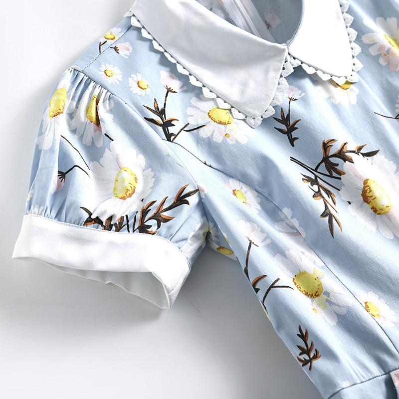 50-Luvun Kaulusmekko