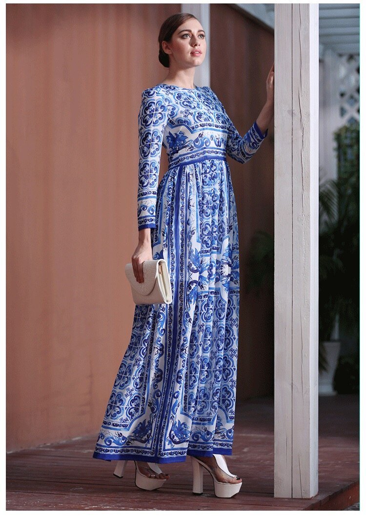 Plus-Koon 40-Luvun Mekko, Sininen