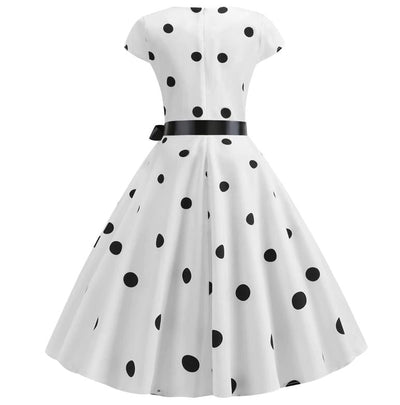 Vintage Valkoinen Levenevä Mekko Mustilla Pilkuilla