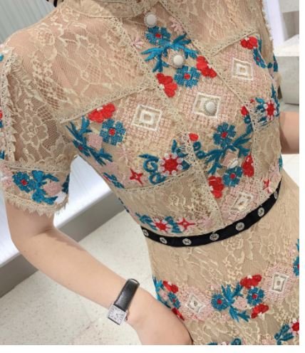 Pitkä Mekko Ruffle Vintage Champagnella