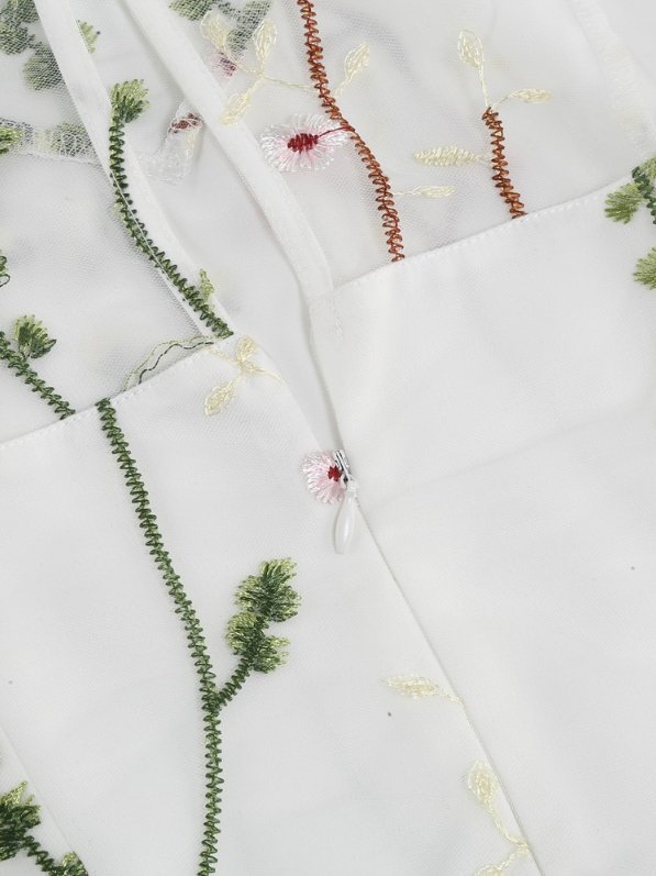 50-Luvun Tyylinen Vintage Flowers -Mekko