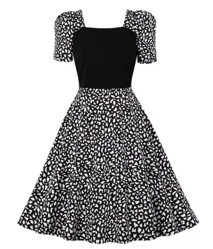 Musta Vintage 50-Luvun Tyylinen Mekko