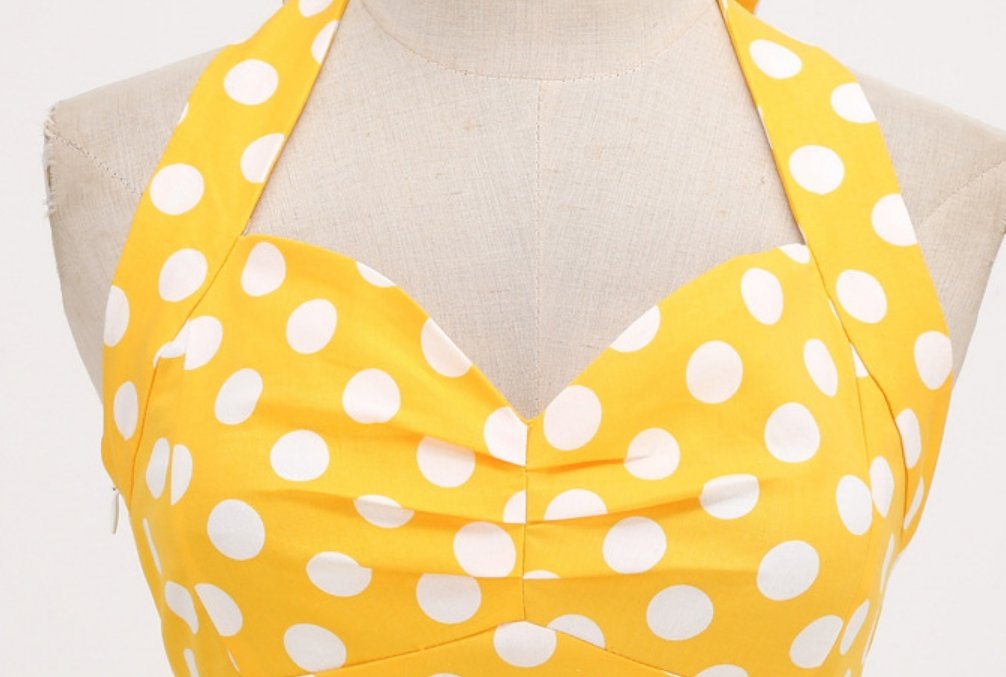 50-Luvun Swing-Mekko, Joka On Paljas Olkapää