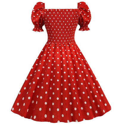 Punainen 50-Luvun Mekko