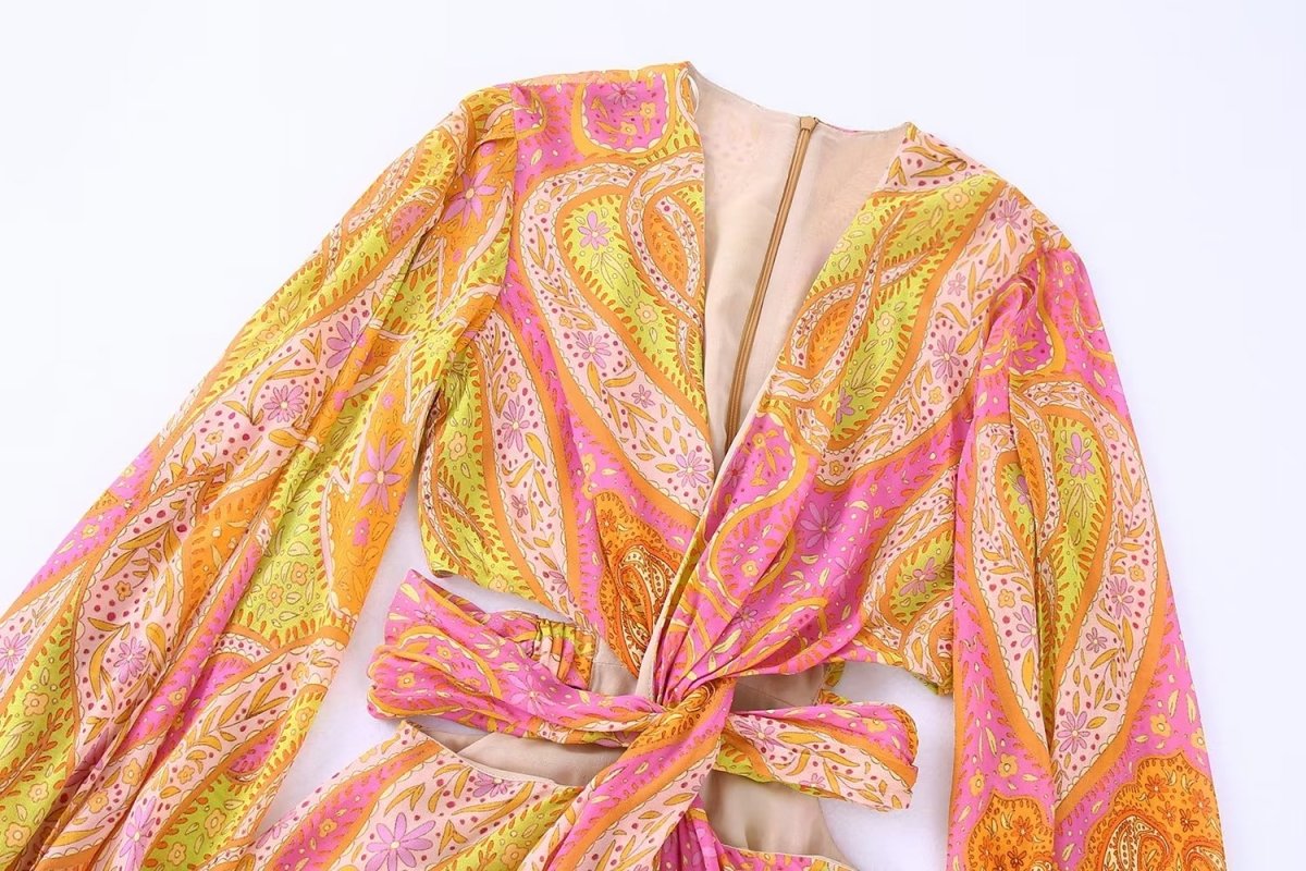 70-Luvun Tyyppinen Mekko