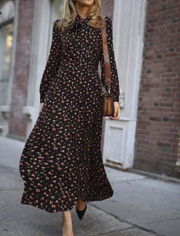 Vintage 40-Luvun Flowy Musta Mekko