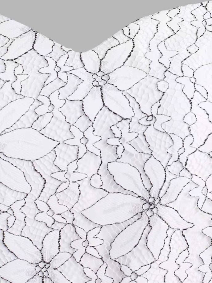 Vintage Valkoinen Kirjontamekko