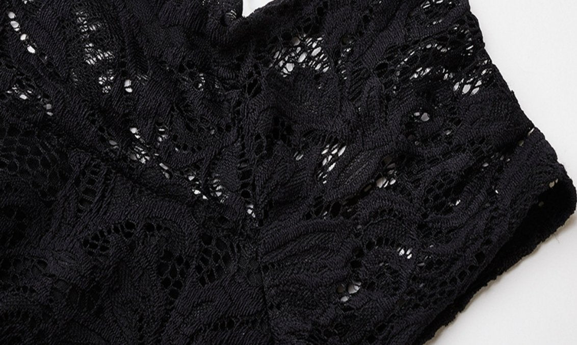 Vintage Musta Seremoniamekko