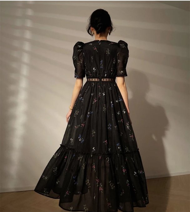 Vintage Musta V-Aukkoinen Mekko