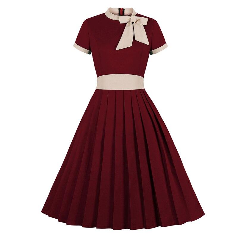 Tyylikäs Burgundy Plus-Koon Vintage-Mekko