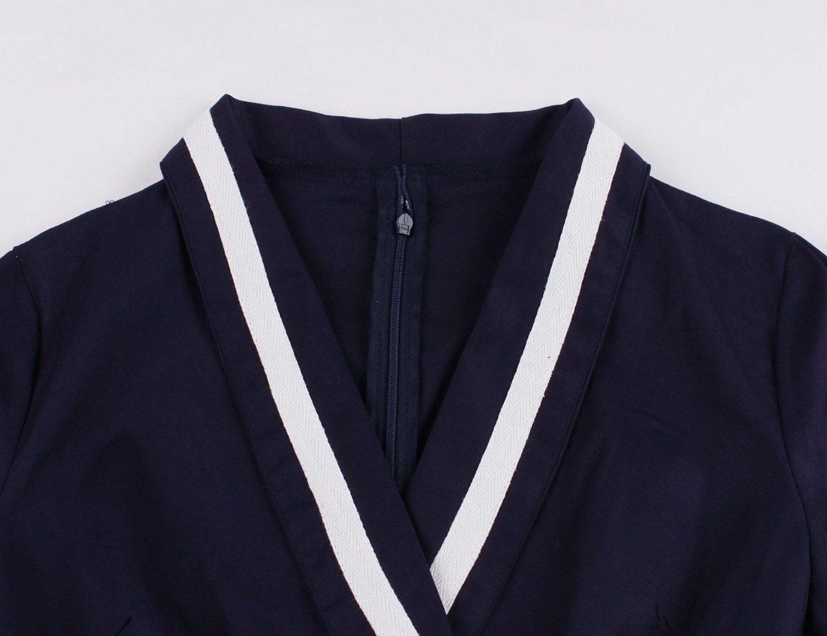 Vintage Plus-Koon Laivastonsininen V-Kaula-Aukkoinen Mekko