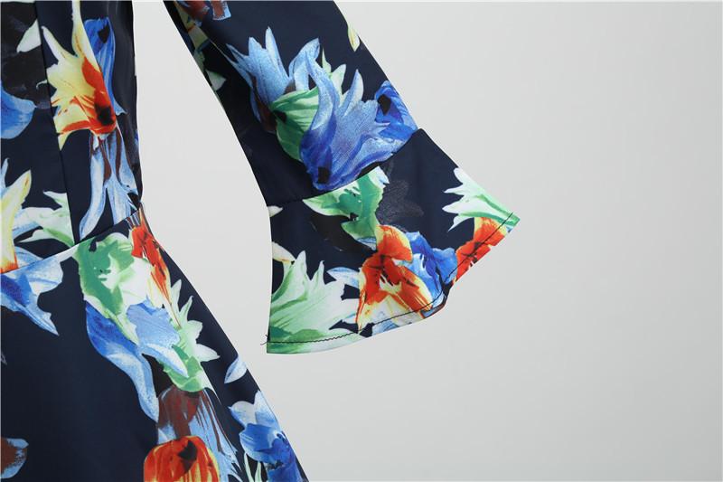Vintage Winter Navy Flowers -Mekko