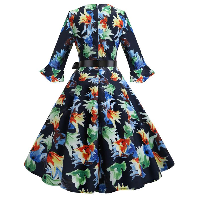 Vintage Winter Navy Flowers -Mekko