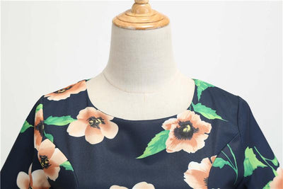 Vintage Musta Kukkainen Talvimekko