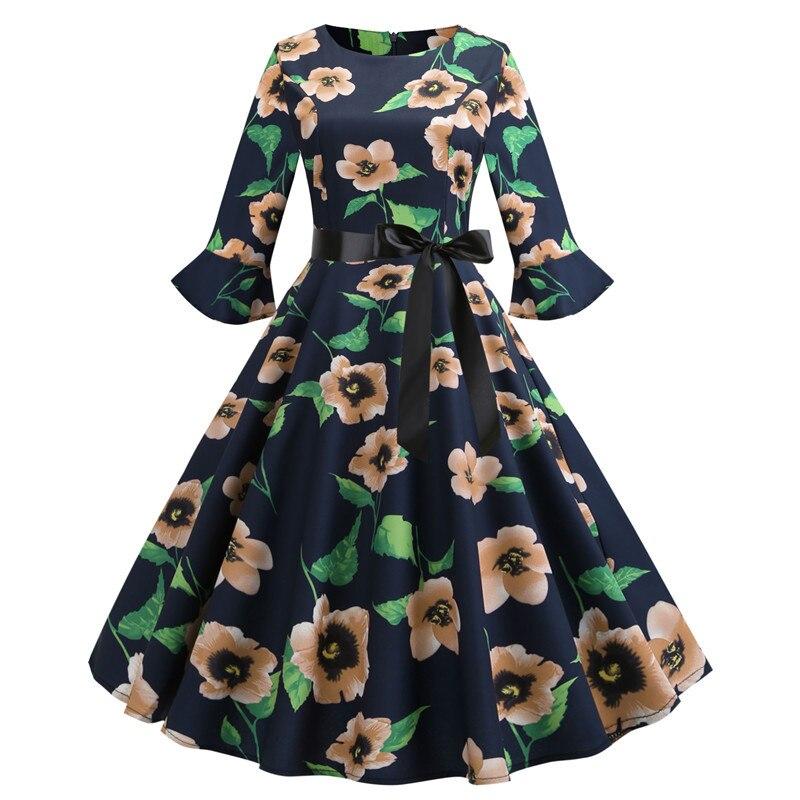 Vintage Musta Kukkainen Talvimekko