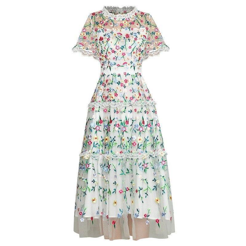 Valkoinen Moderni Vintage Mekko