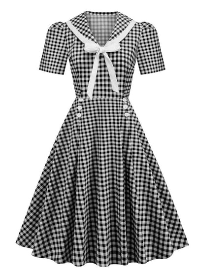 Vintage Pin Up -Ruudullinen Mekko, Musta