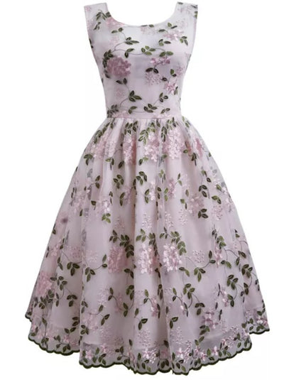 Vintage Rose Brodeerattu Mekko