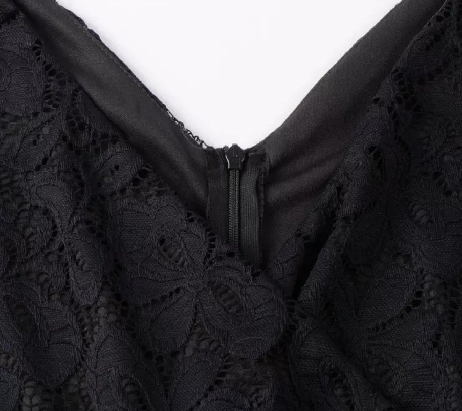 Vintage Musta Pukumekko